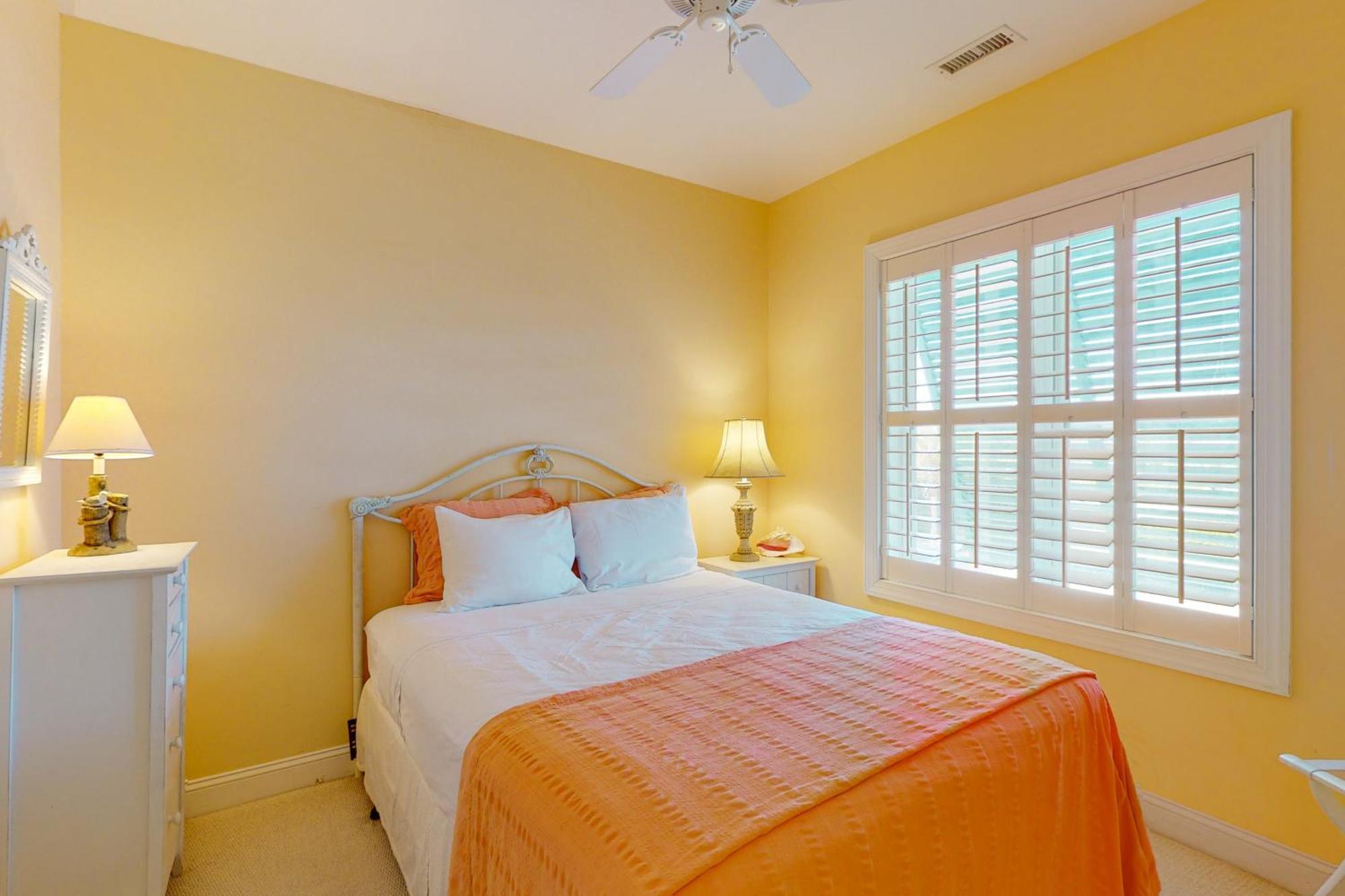 Shutters Villa Pine Knoll Shores Phòng bức ảnh