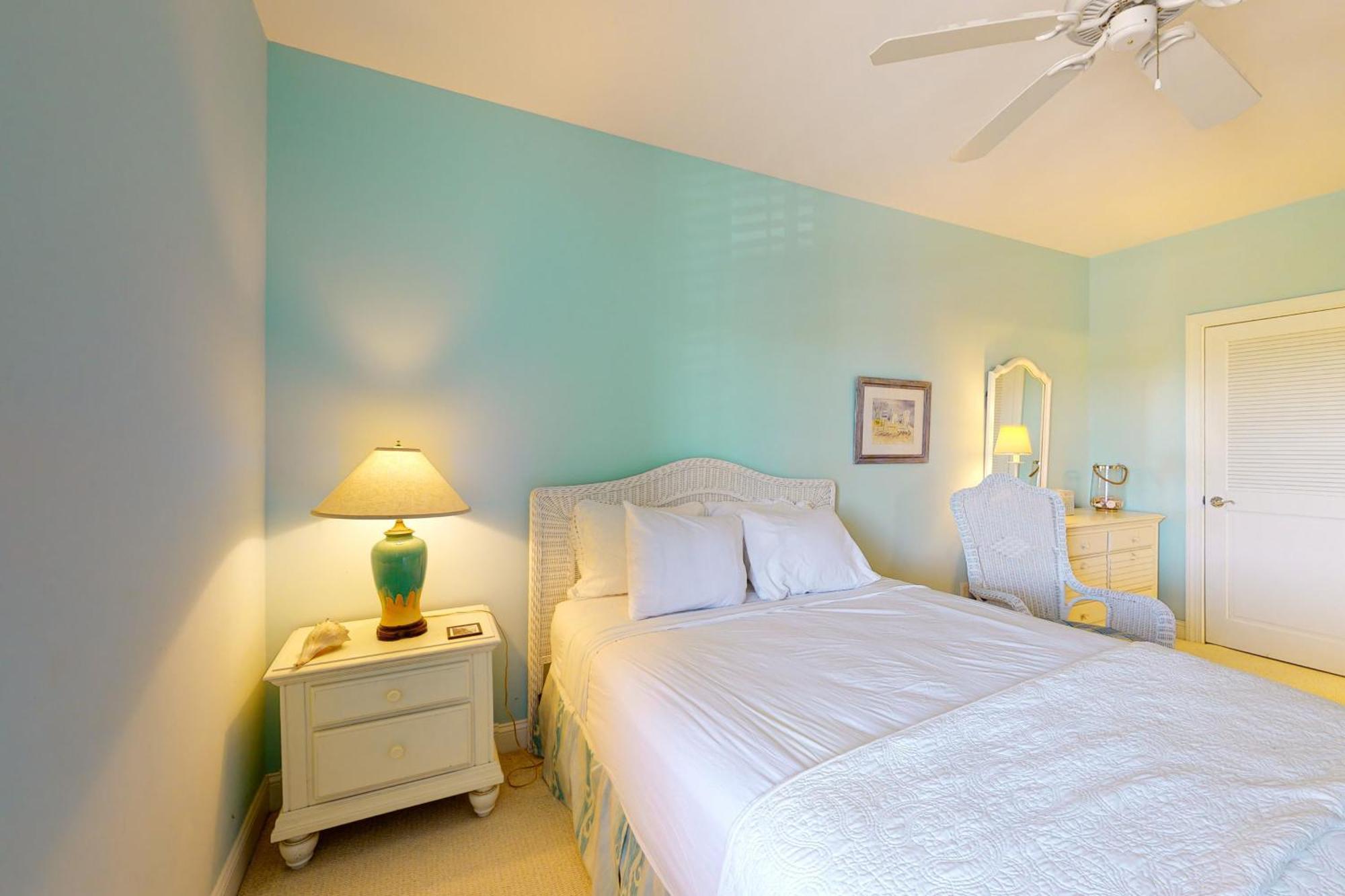 Shutters Villa Pine Knoll Shores Phòng bức ảnh